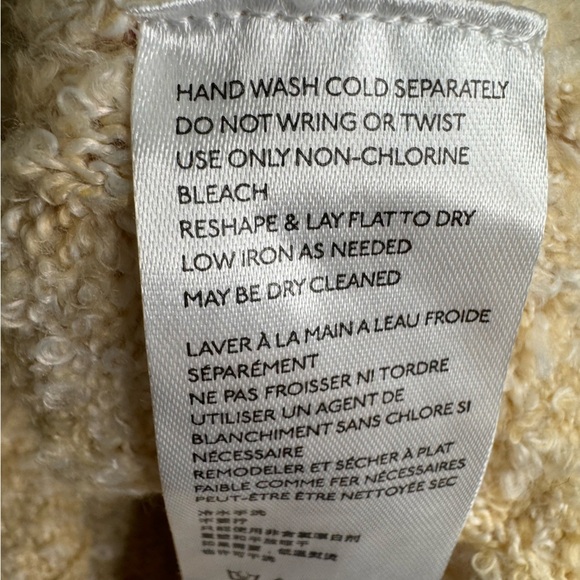 Urban Outfitters BDG Cropped Sweater - Picture 10 of 13